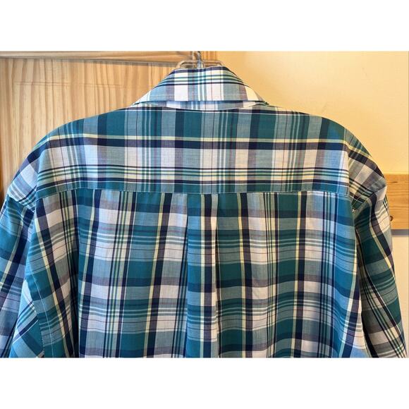 Windridge men’s L Green plaid short sleeve button down polyester blend shirt - Picture 11 of 13